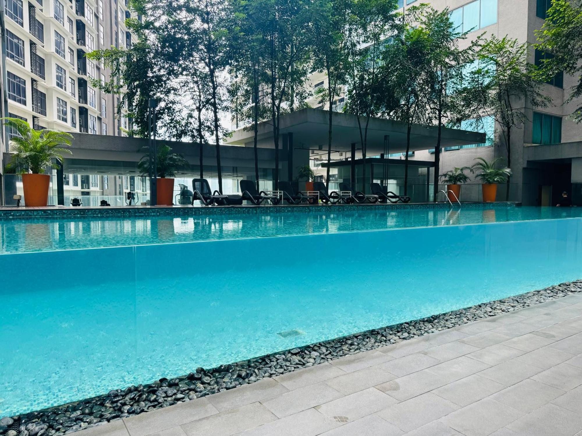 Summer Suites Klcc By Classy Kuala Lumpur Exteriör bild
