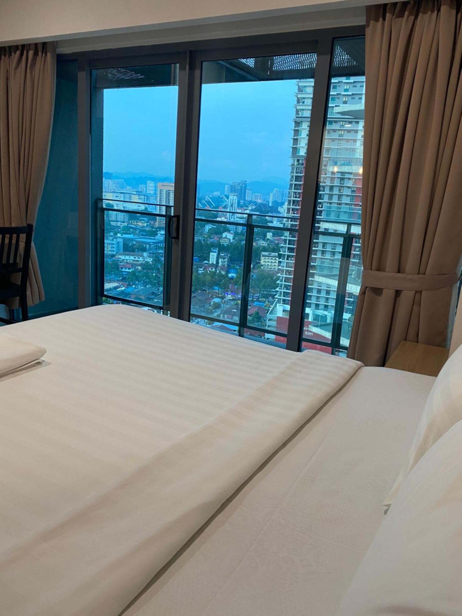 Summer Suites Klcc By Classy Kuala Lumpur Exteriör bild